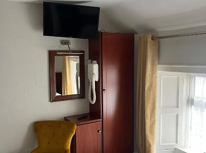 Charlie Foleys Bed and breakfast